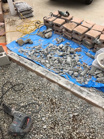 化粧ブロック塀の処分-ブロック塀の回収と解体処分-神奈川県三浦市南下浦町の工事実績