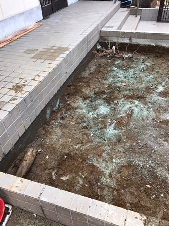 石の処分-石の回収と解体処分-東京都葛飾区東金町の工事実績